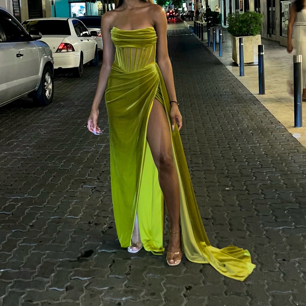 Gold Miss circle dress